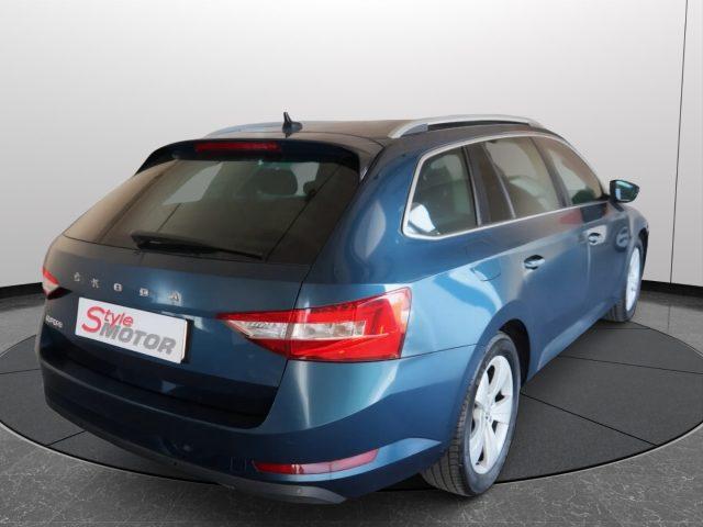 SKODA Superb 2.0 TDI EVO 122 CV SCR DSG Wagon Executive