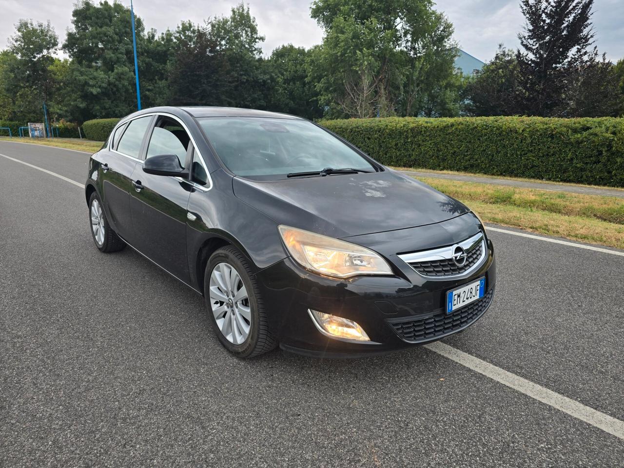 OPEL ASTRA 1.7 DTI COSMO "OK PER NEOPATENTATI"