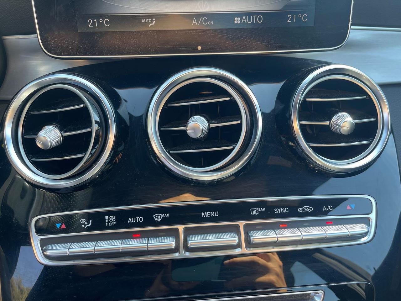 Mercedes-Benz C 220 D Premium #12031