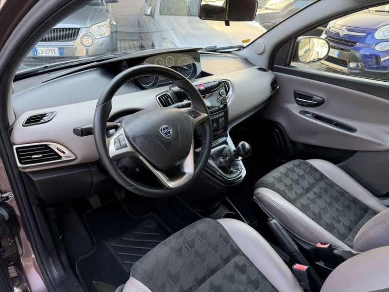 Lancia Ypsilon 5 Porte Ypsilon 1.2 8v Platinum 69cv E6