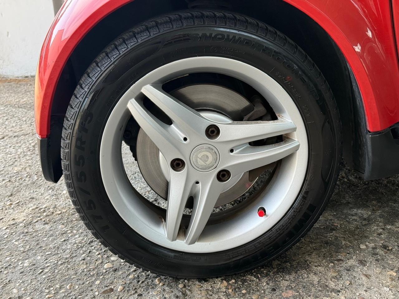 Smart ForTwo 700 coupé pure (37 kW)