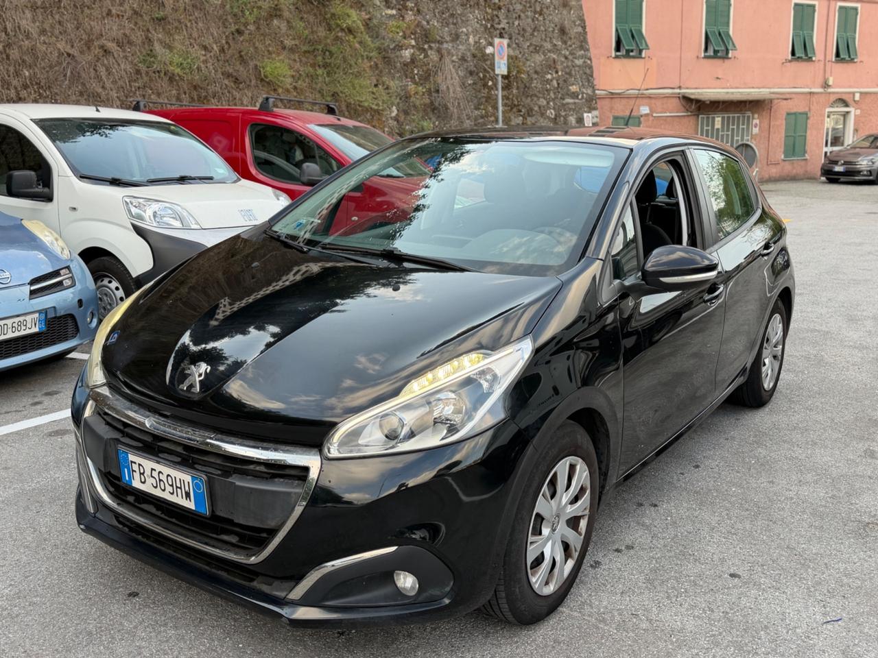 Peugeot 208 1.2 PureTech 82cv - euro6 - 2016