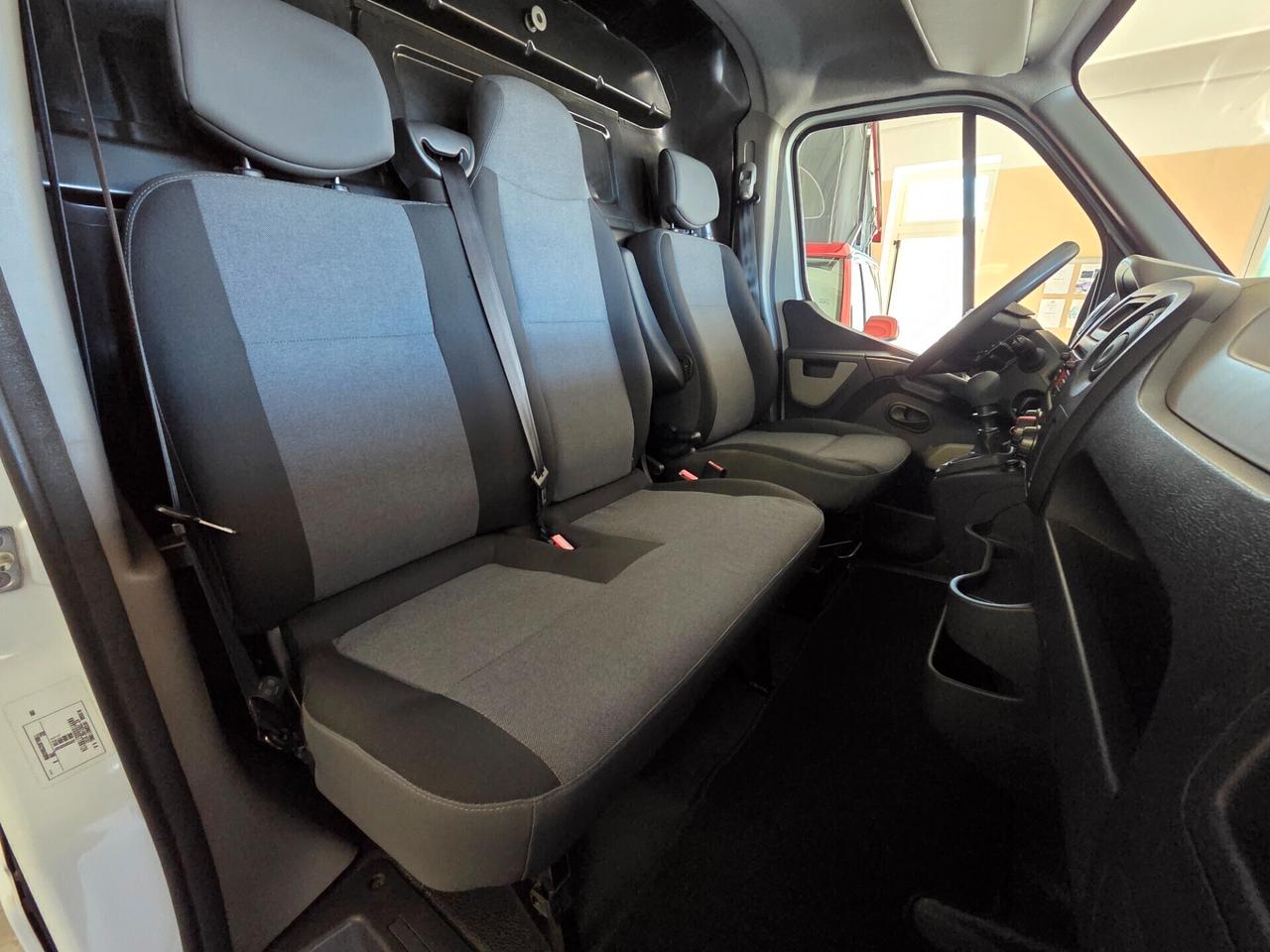 Nissan NV400 35 2.3 dCi PC-TN Furgone