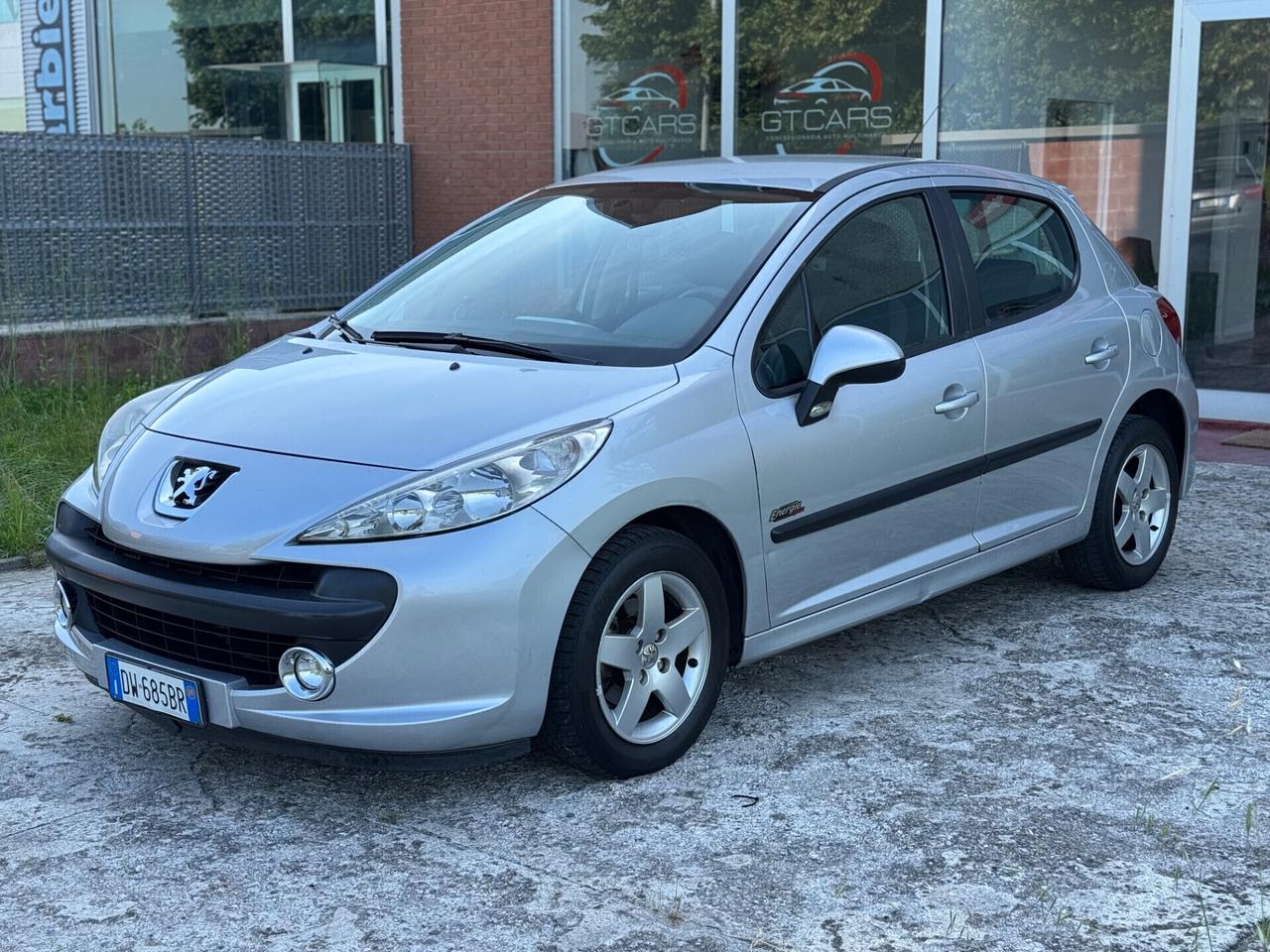Peugeot 207 1.4 8V 75CV 5p. Energie Sport