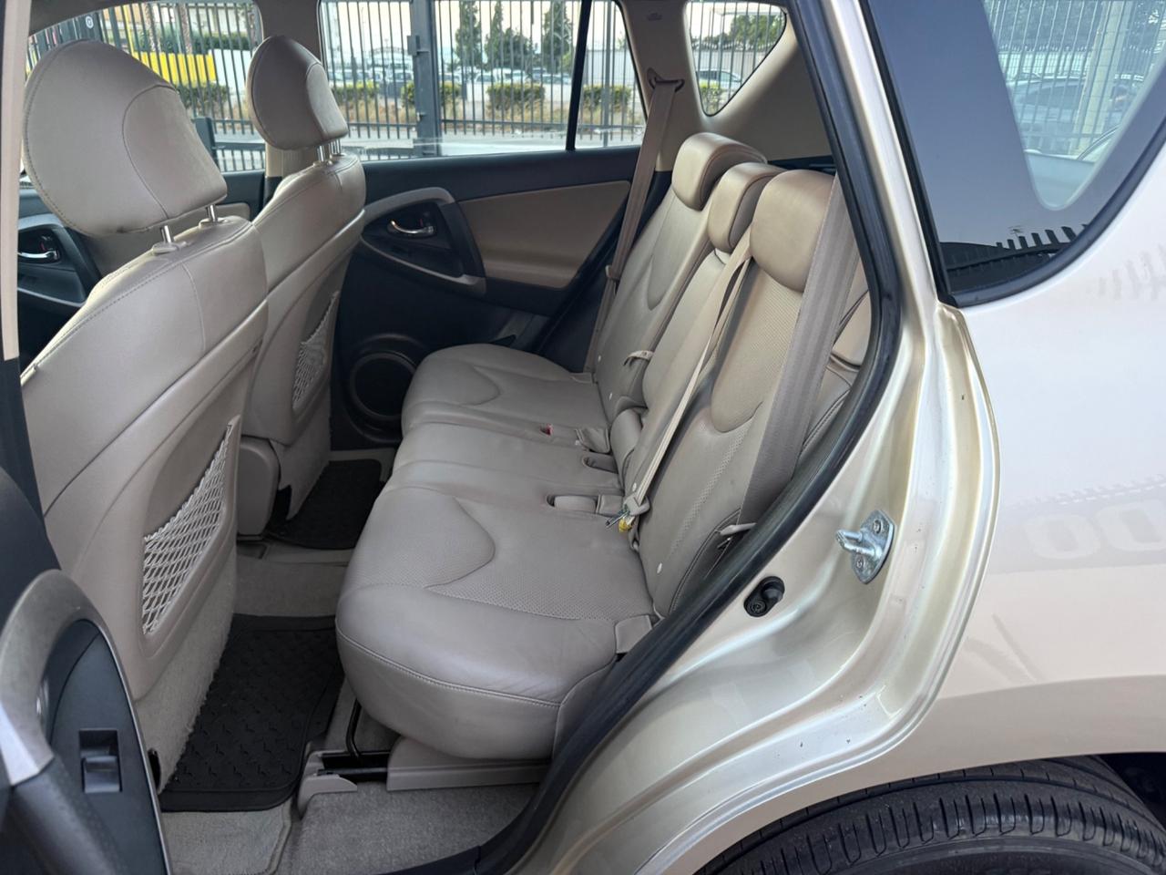 Toyota RAV 4 2.0 Benzina 152 Cv Automatica