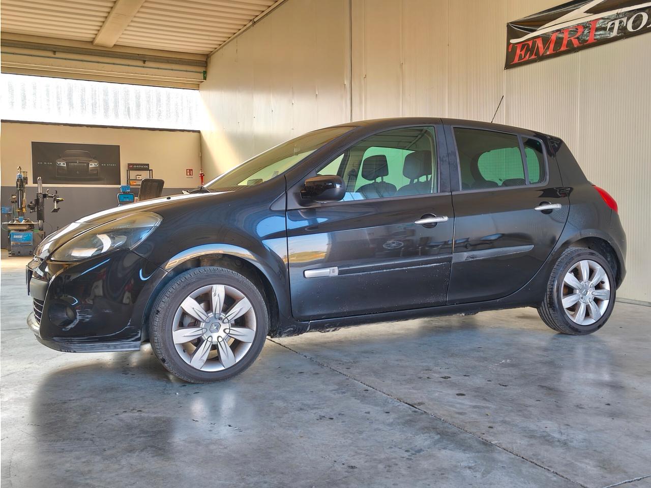 Renault Clio 1.2 16V 5 porte Dynamique