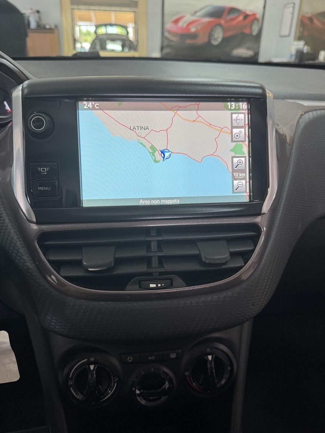 PEUGEOT 2008 1.2 cc. 82 cv. Navigatore