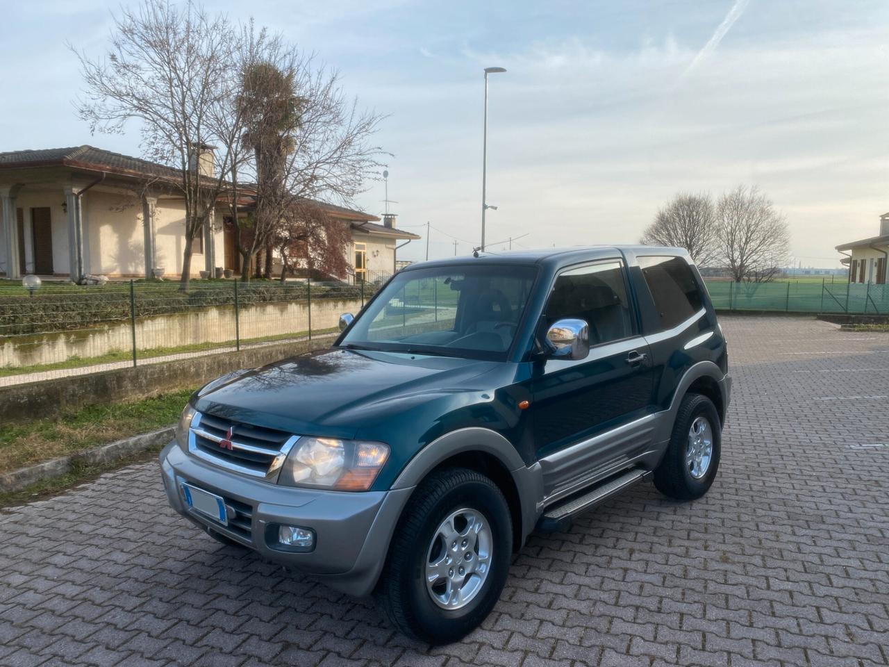Mitsubishi Pajero 3.2DI-D GLS Autocarro Automatic