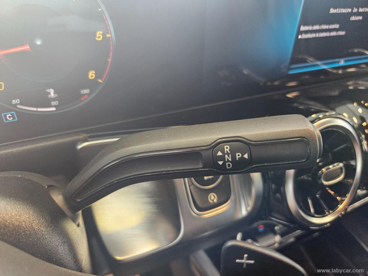 MERCEDES-BENZ GLB 200 d Automatic Sport Plus