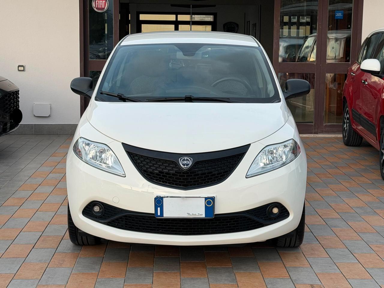 Lancia Ypsilon 1.2 69 cv. ELEFANTINO BLU