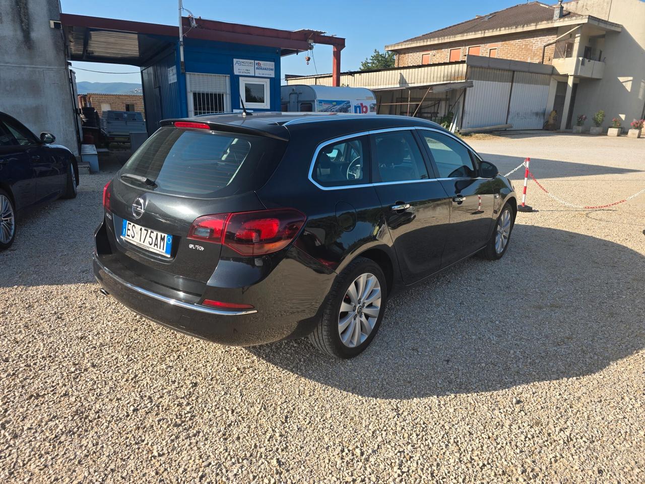 Opel Astra 1.4 Turbo 140CV Sports Tourer GPL Tech Elective