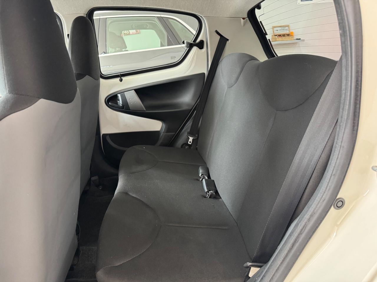 Toyota Aygo 1.0 benzina 5 porte Active Connect