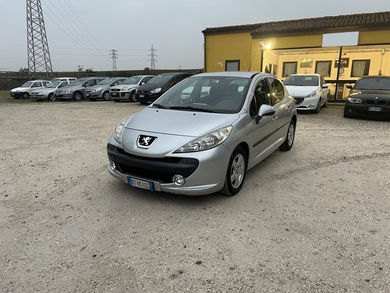 PEUGEOT 207 1.4 75CV OK NEOPATENTATI