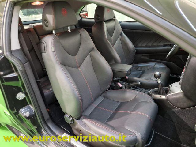 ALFA ROMEO GT 1.9 JTDM 16V Distinctive Q2