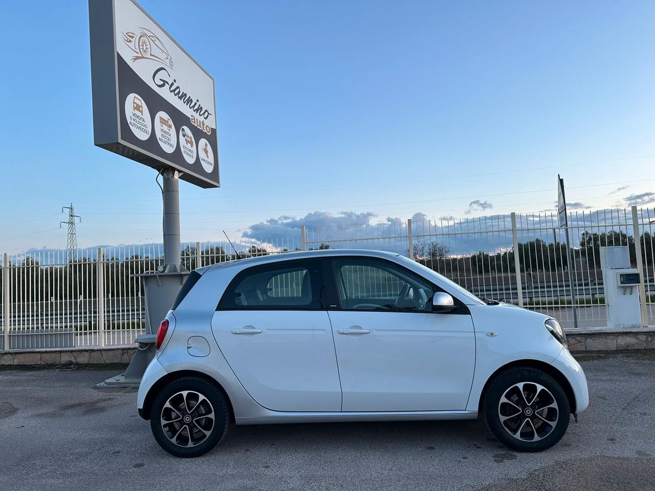 SMART FORFOUR 70 1.0 Prime