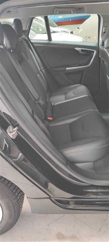 Volvo V60 D3 Geartronic Kinetic !!! KM 105.800 !!!