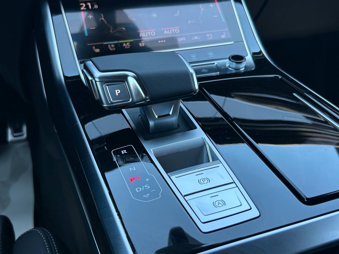 Audi Q8 50 3.0 tdi mhev S line edt quattro tiptronic KM 0