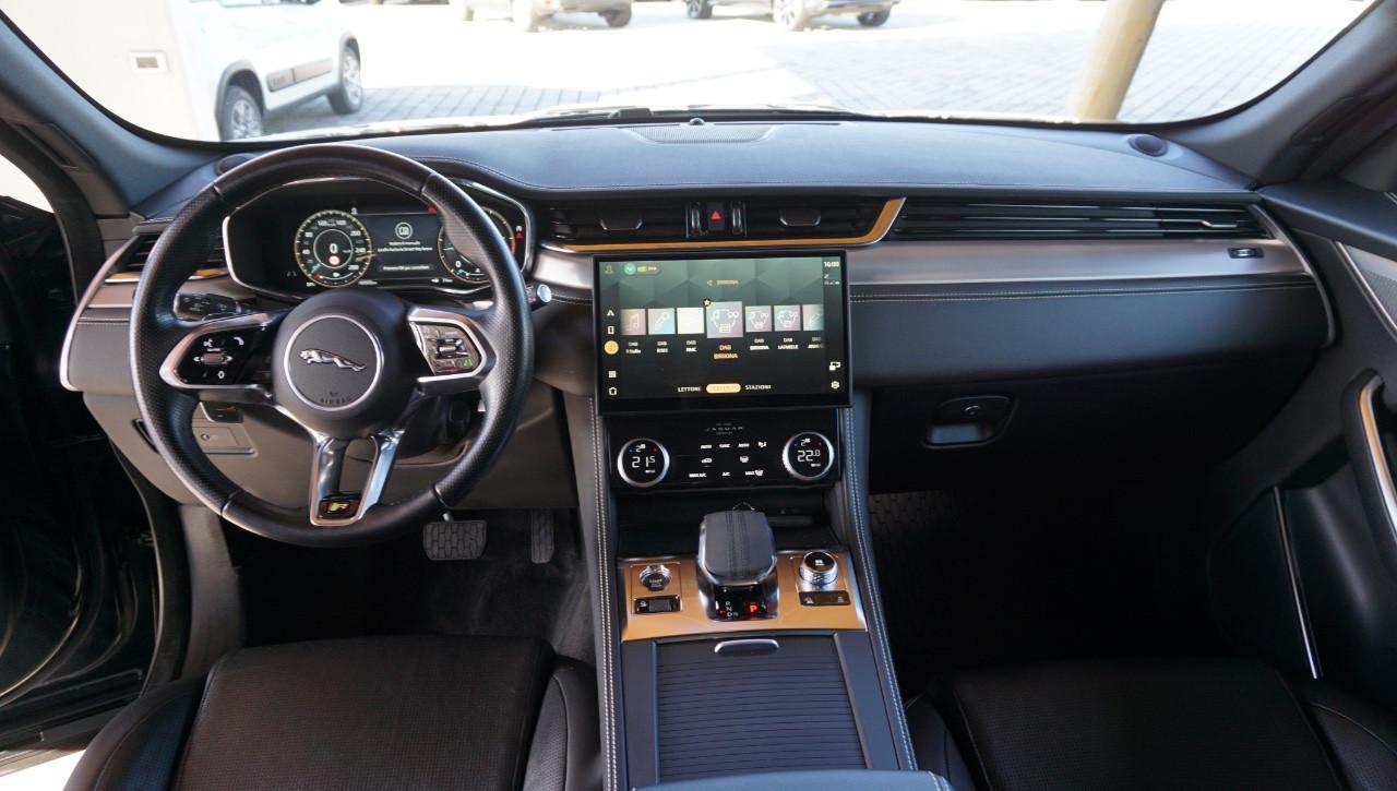 Jaguar F-Pace 2.0d i4 mhev R-Dynamic S awd 204cv auto