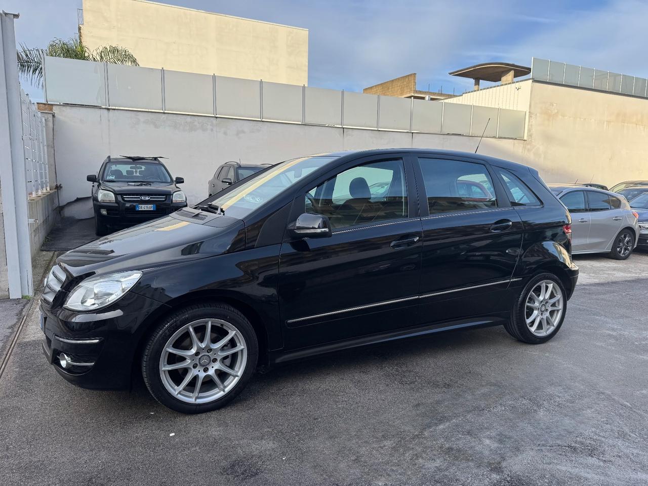 Mercedes Benz B180 2.0 DIESEL 109CV Sport 2010