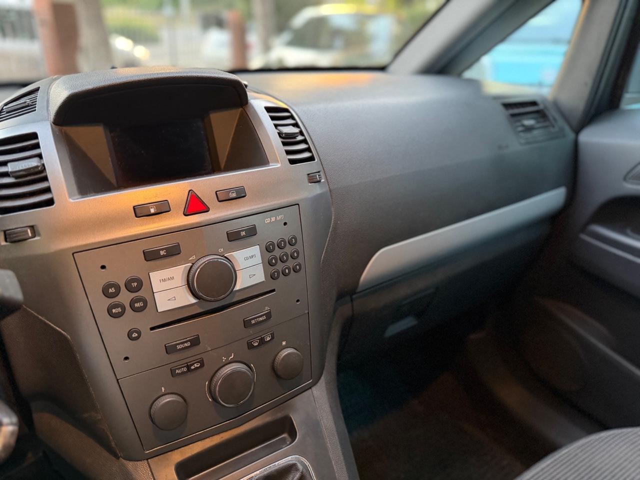 Opel Zafira 1.6 16V ecoM 94CV Cosmo