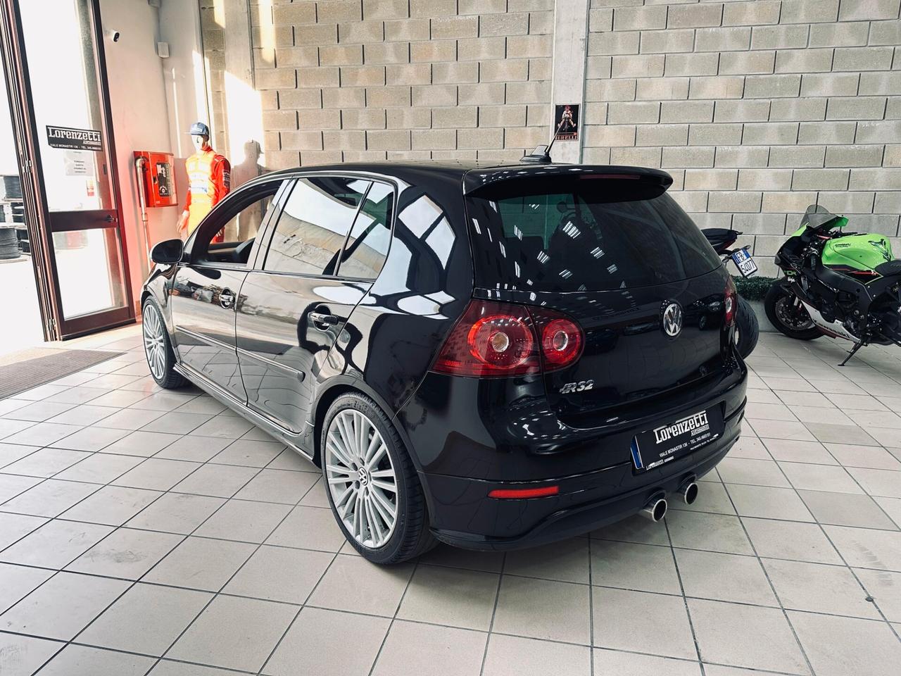 Volkswagen Golf R32 3.2 VR6 4mot. DSG