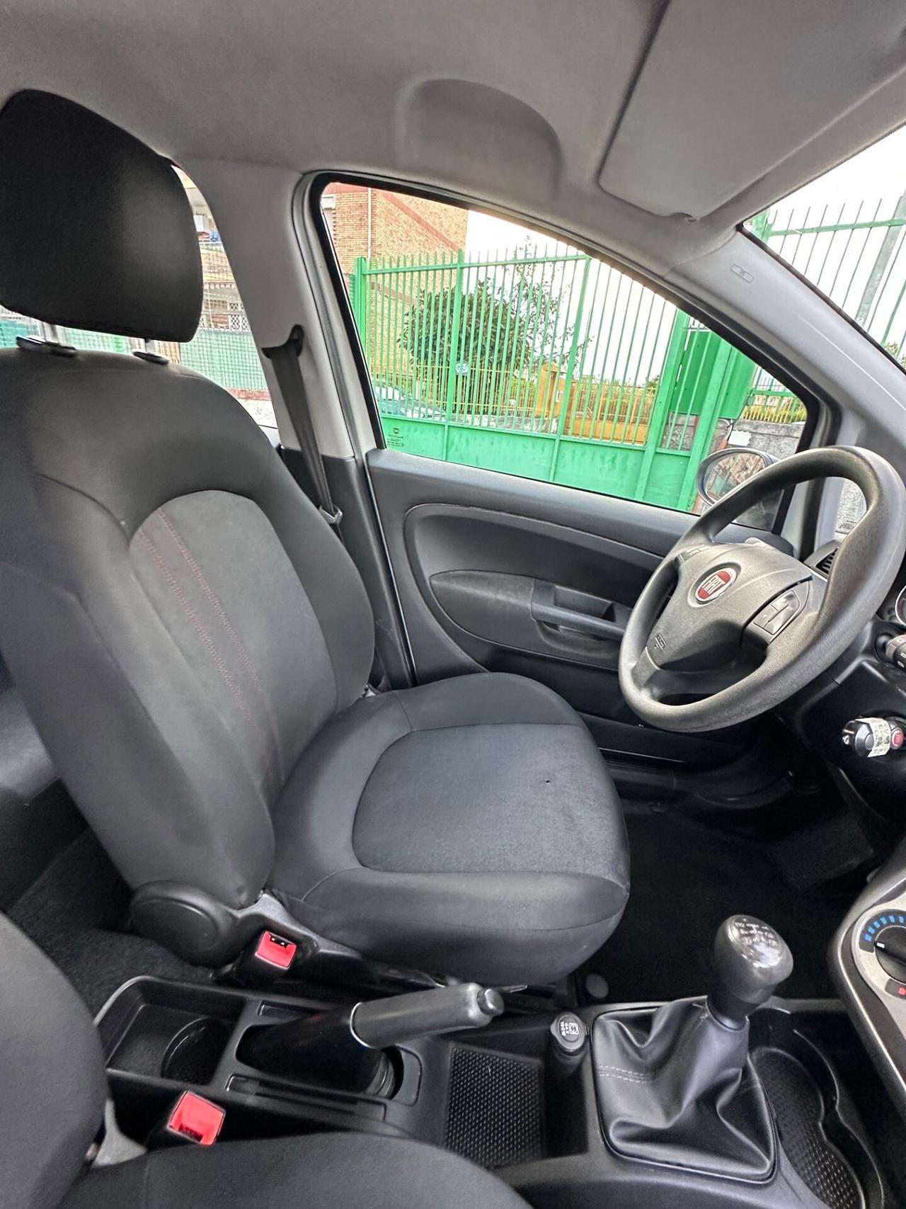 Fiat Punto 1.3 MJT II 75 CV 5 porte Easy