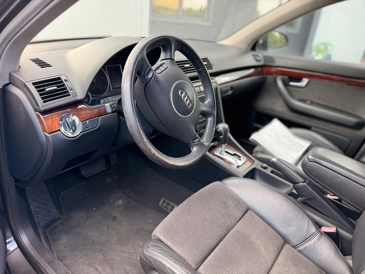 Audi A4 2.5 V6 TDI/180 CV cat quattro