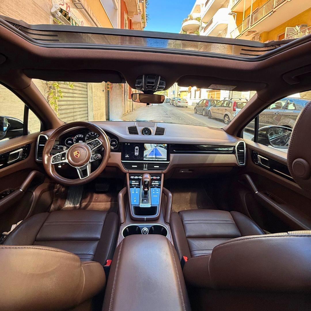 Porsche Cayenne 3.0 V6 E-Hybrid