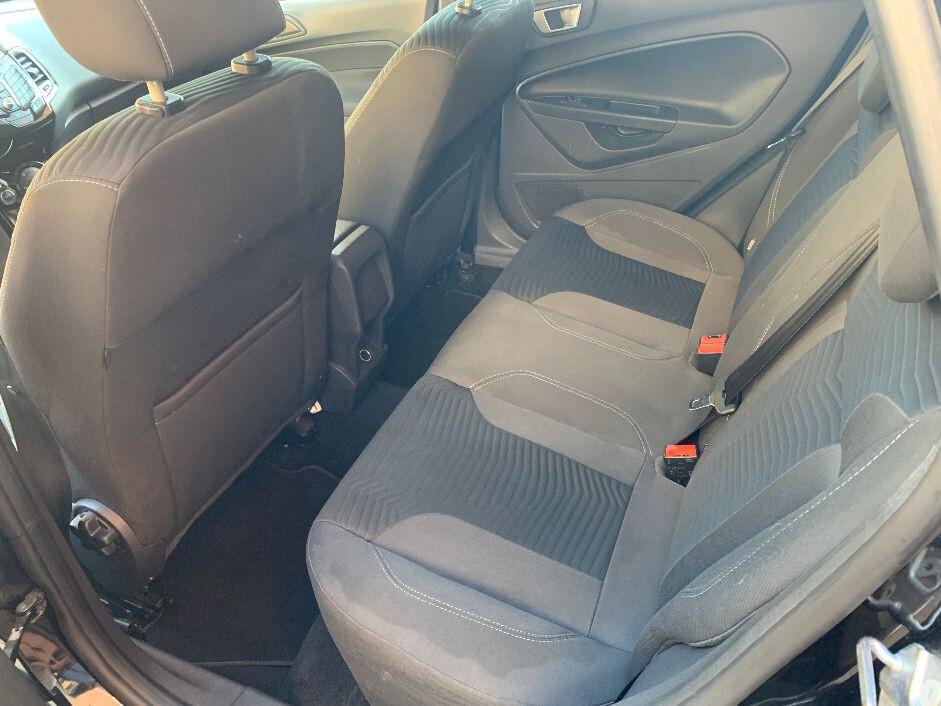 Ford Fiesta 1.5 TDCi 75CV 5 porte Titanium - UNIPROPRIETARIO