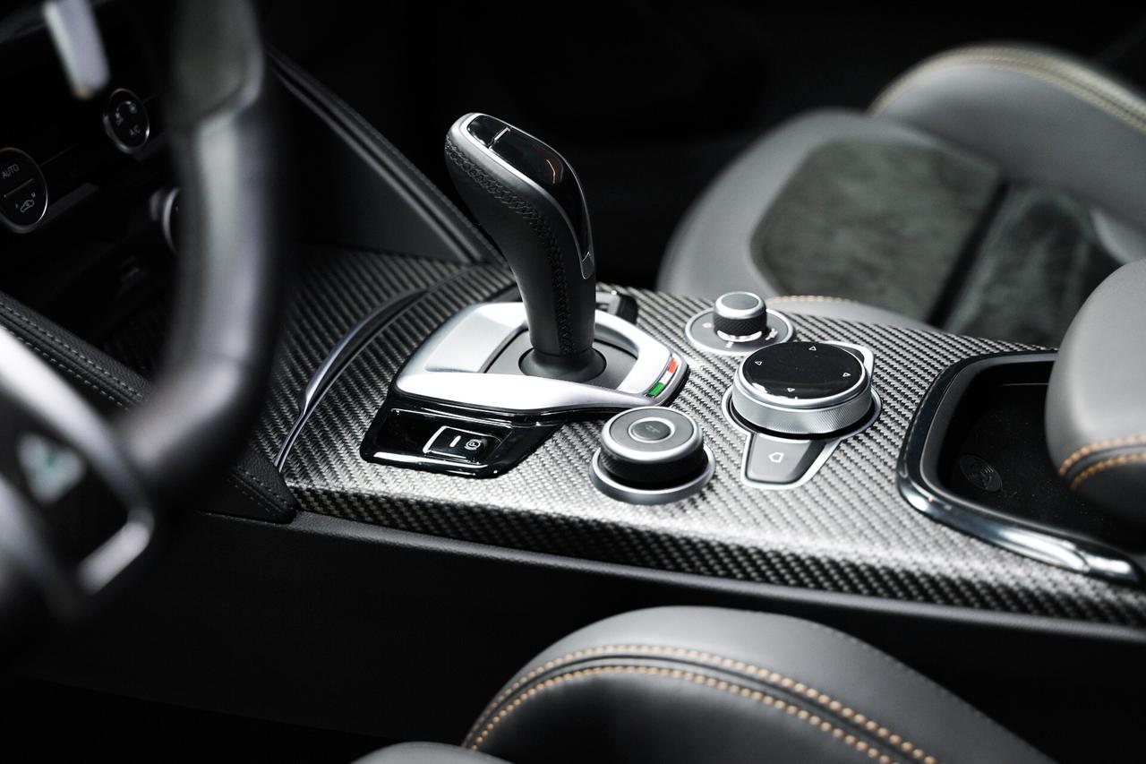 Alfa Romeo Stelvio 2.9 Bi-Turbo V6 520 CV AT8 Q4 Quadrifoglio 100° Anniversario