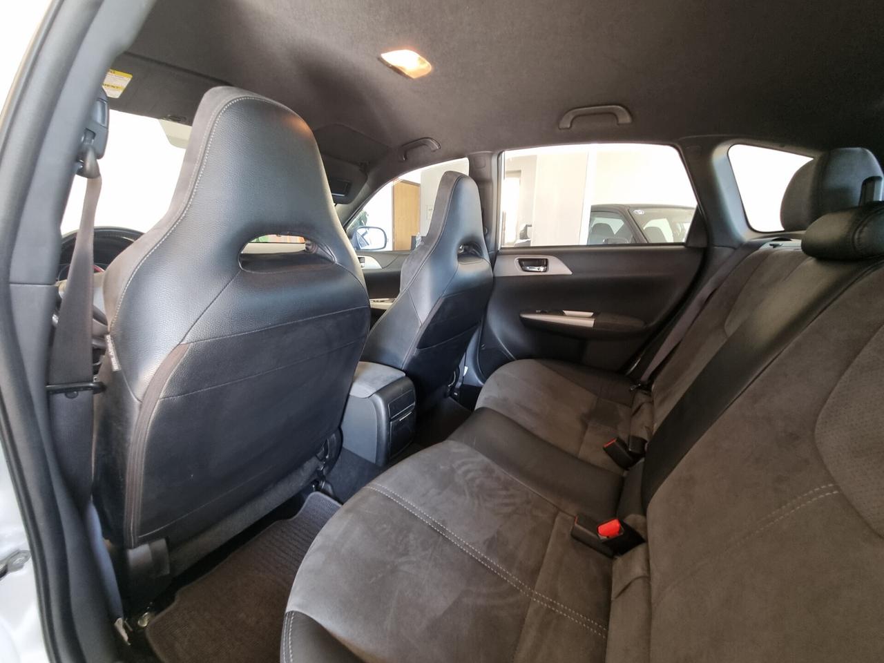 Subaru Impreza 2.0R 72