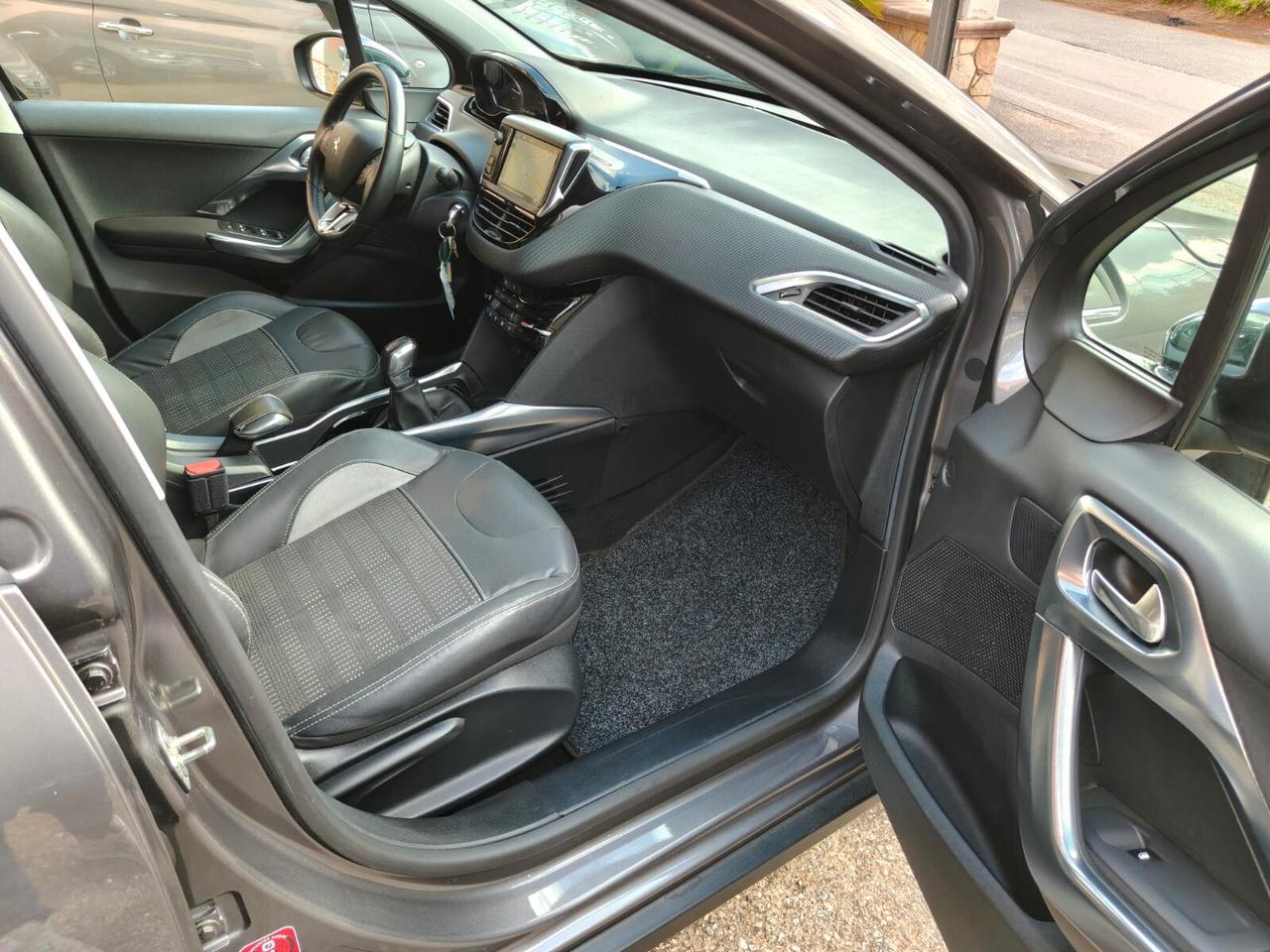 Peugeot 2008 1.6 HDI – Allure - 2014