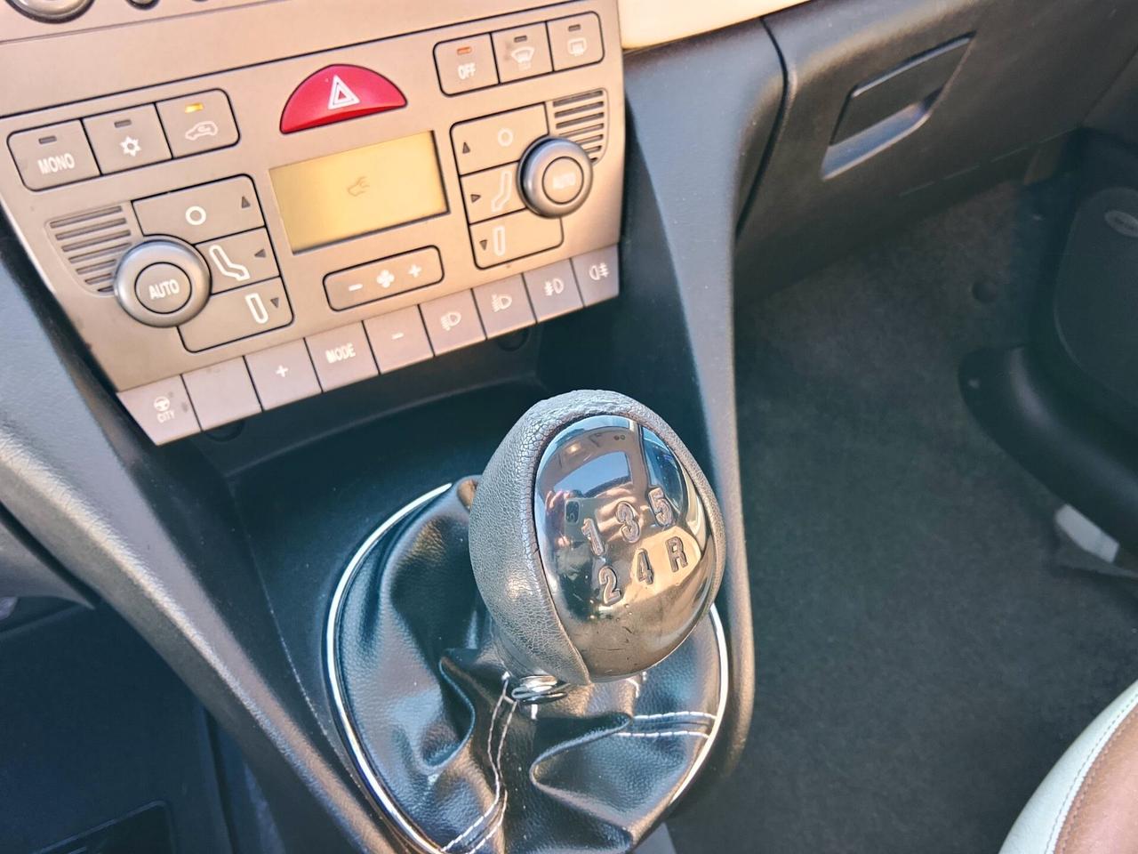 Lancia Ypsilon 1.3 Multijet 16V Platino