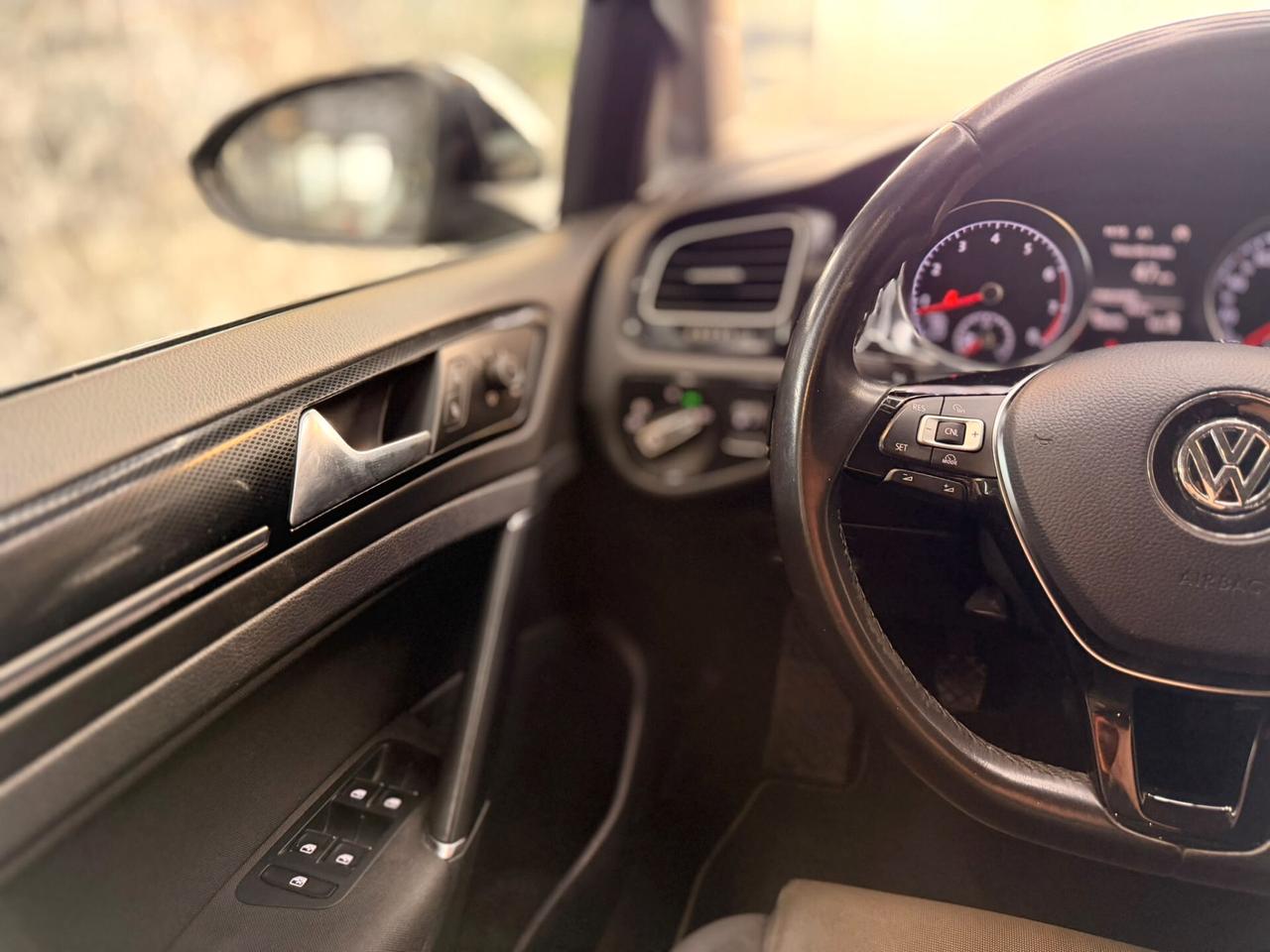 Volkswagen Golf Variant 1.4 TGI Highline BlueMotion