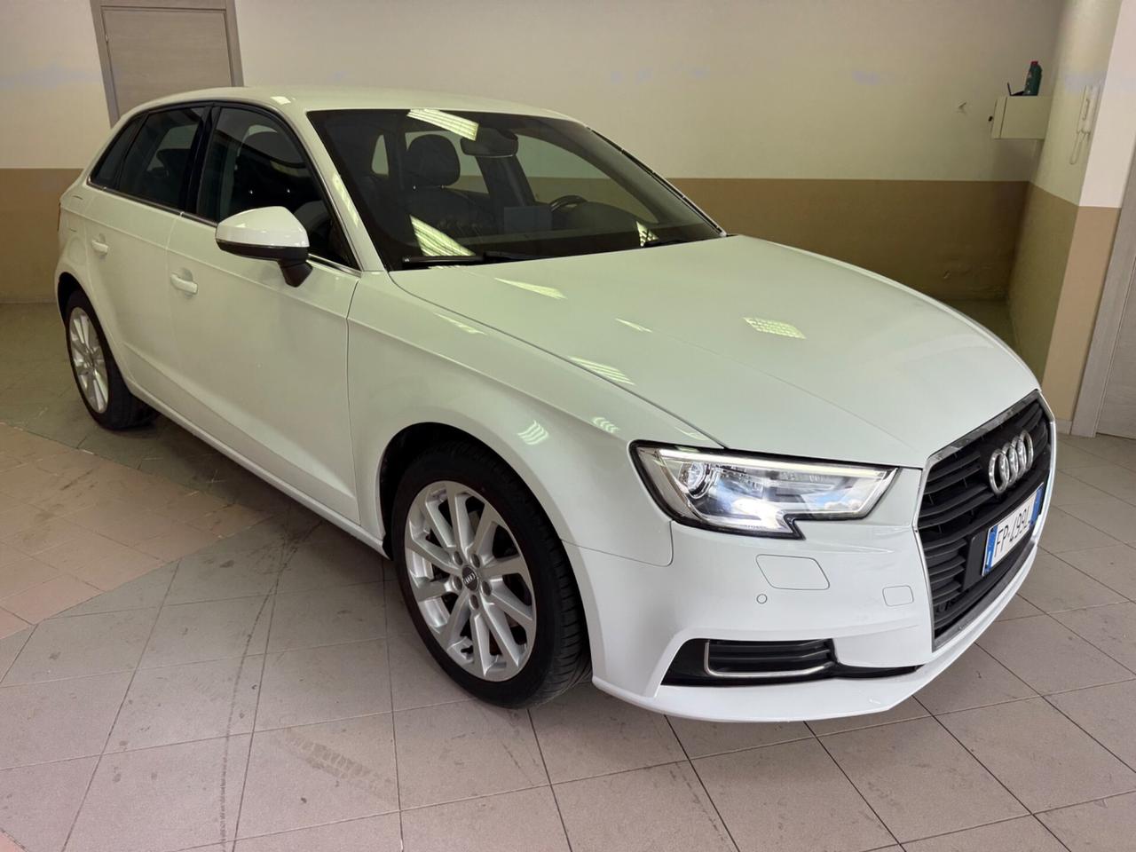 Audi A3 1.6 TDI 116 CV S tronic Sport