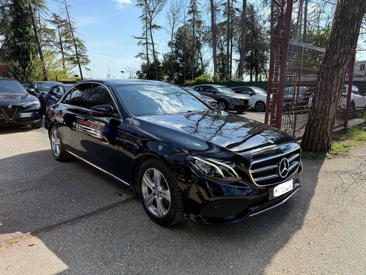 Mercedes-benz E 200 E 200 d Auto Premium FULL OPTIONAL KM CERTIFICATI GARANZIA 12 MESI DISTRIBUZIONE FATTA 230000 KM