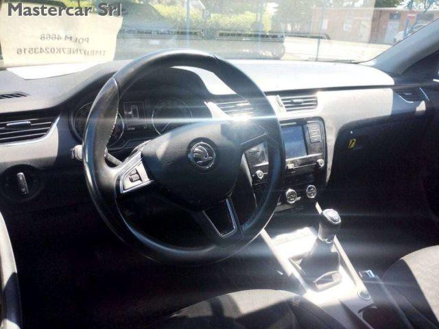 SKODA Octavia Wagon 2.0 tdi Executive 150cv - GA041KJ