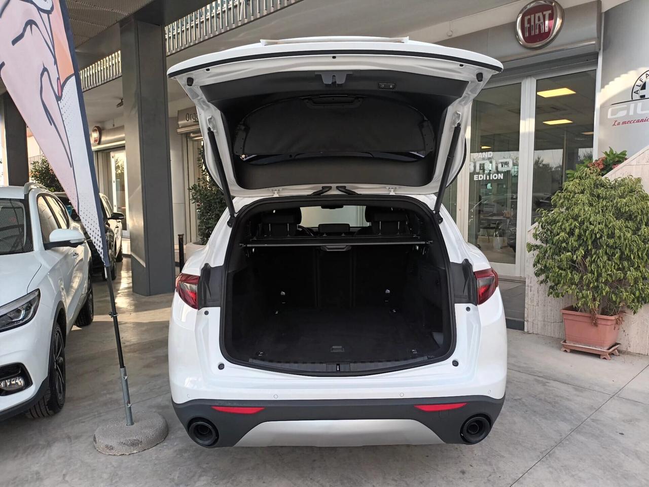 Alfa Romeo Stelvio 2.2 Turbo Q4 Diesel AT8 Business 190 CV