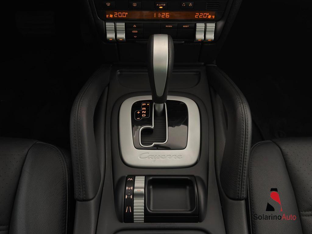 Porsche Cayenne 3.2