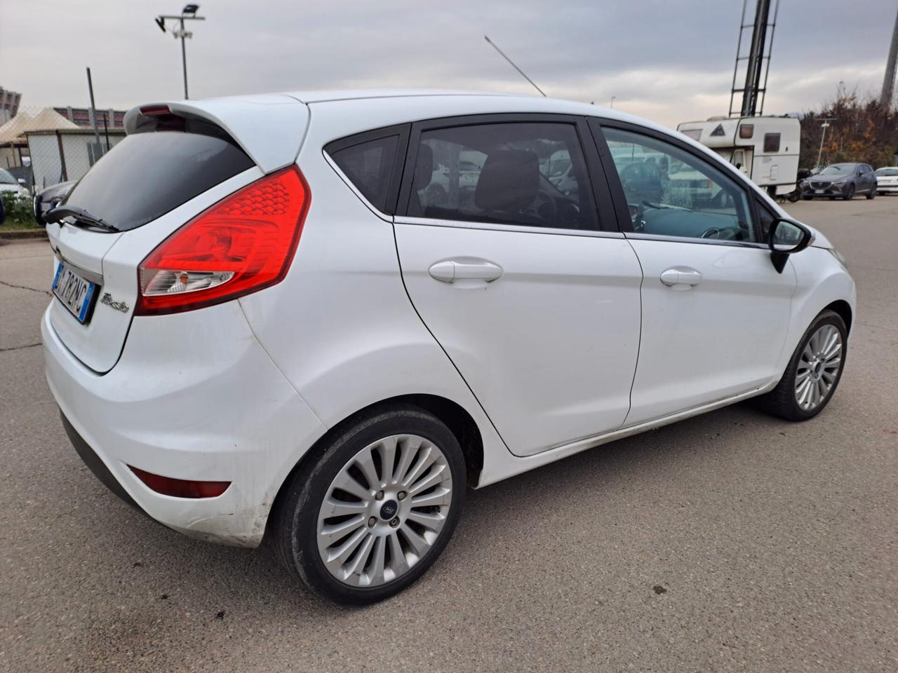 Ford Fiesta 1.2 benzina