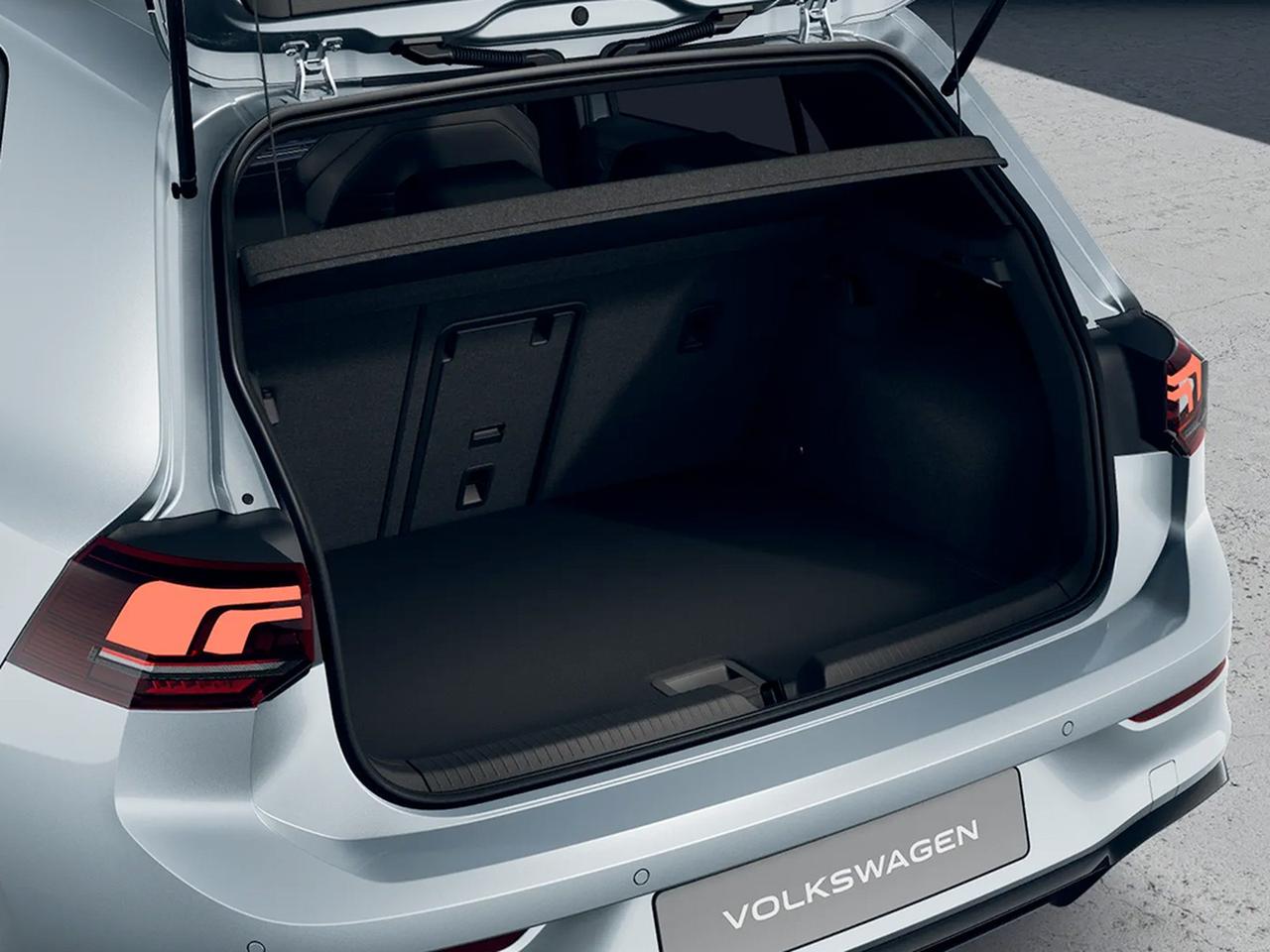 Volkswagen Golf 2.0 tdi r-line plus 150cv dsg