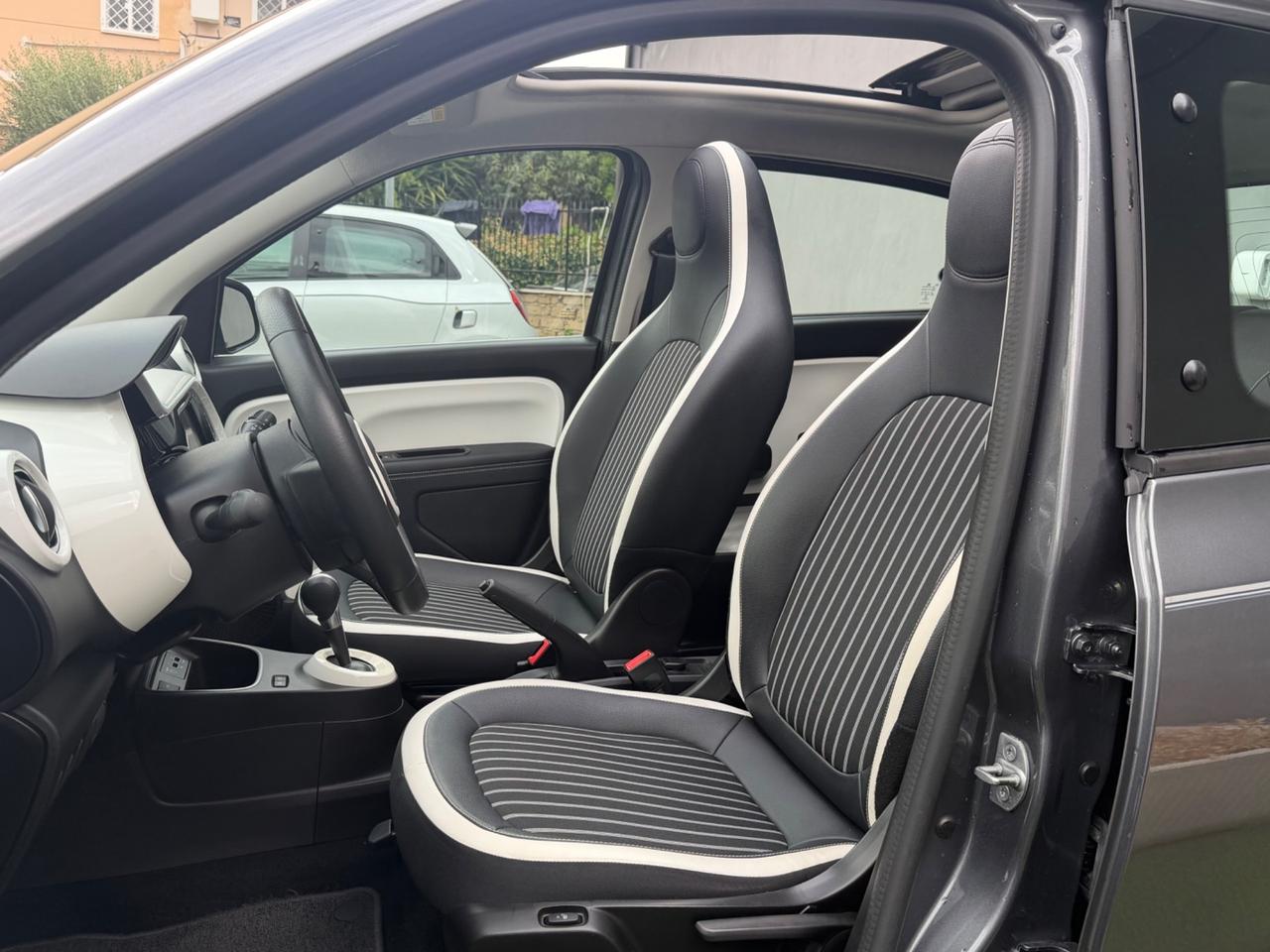 Renault Twingo TCe 95 CV EDC Intens