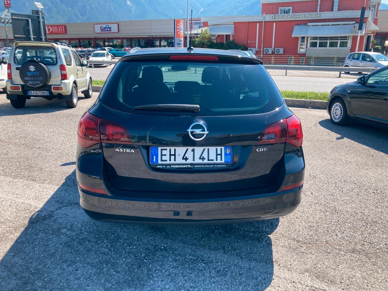 Opel Astra 1.7 CDTI 110CV Sports Tourer Cosmo