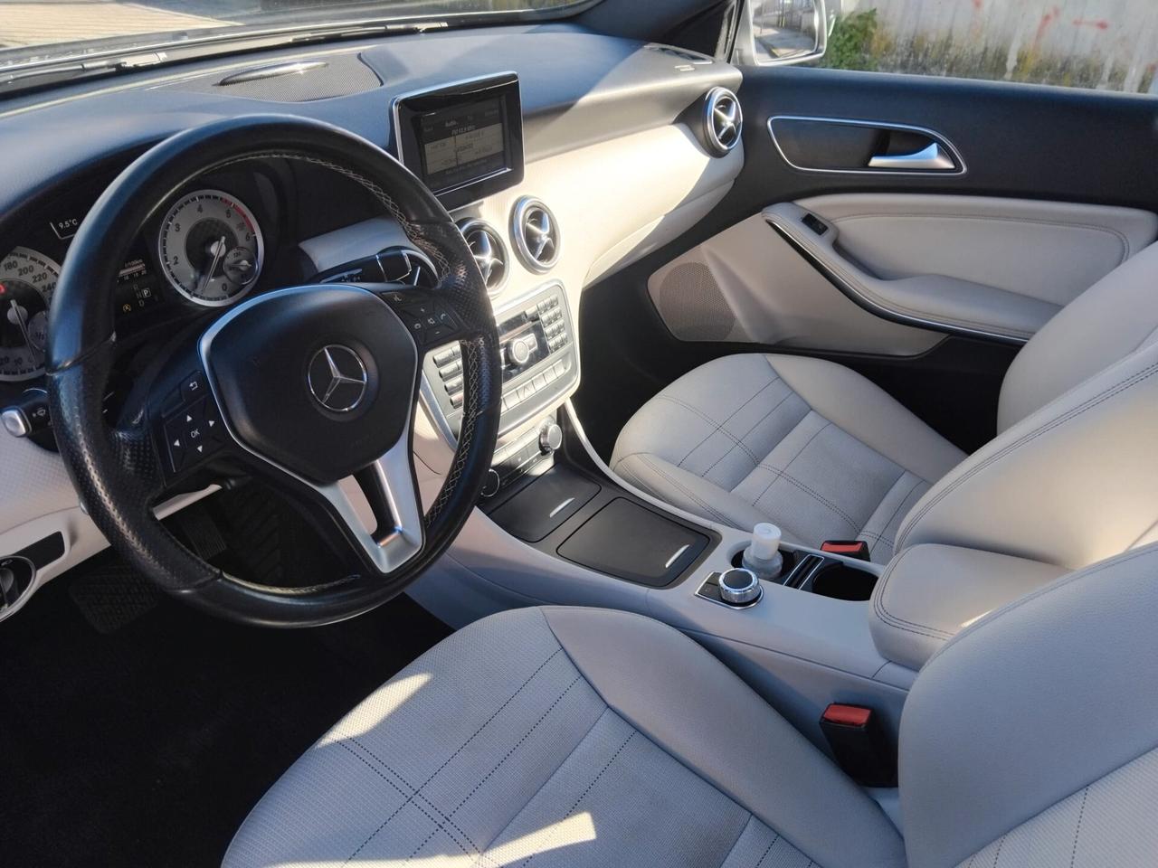 Mercedes-benz A 180 Cdi Premium