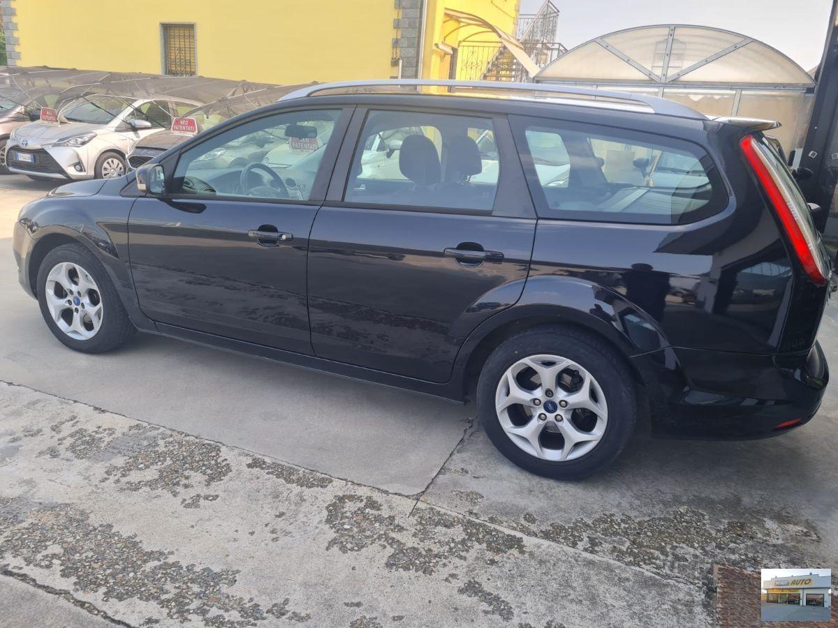 FORD Focus Station Wagon 1.6 TDCI-Anno 2011