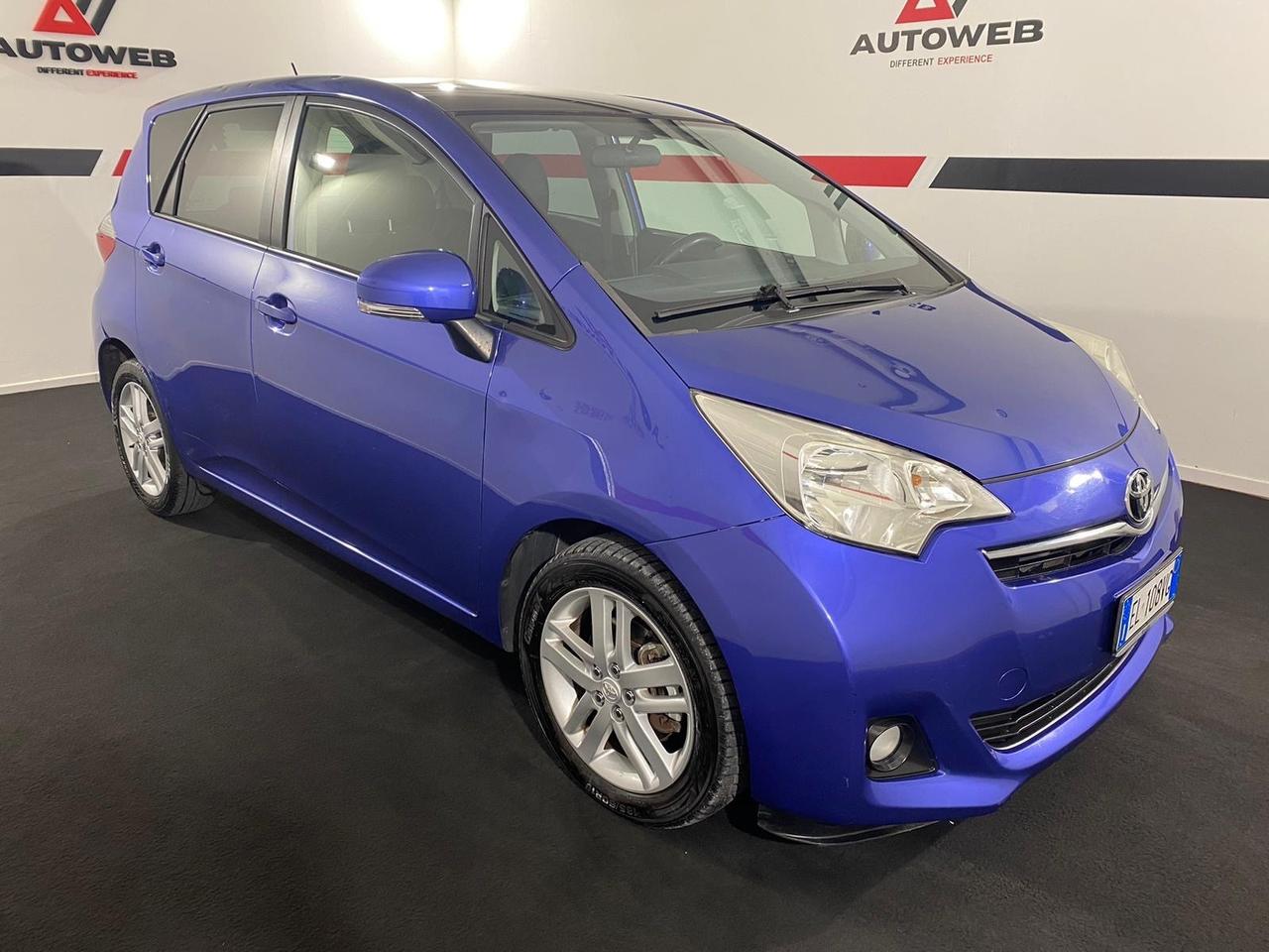 Toyota Verso-S 1.3 MT Style GRANDINATA *TETTO PANORAMICO*