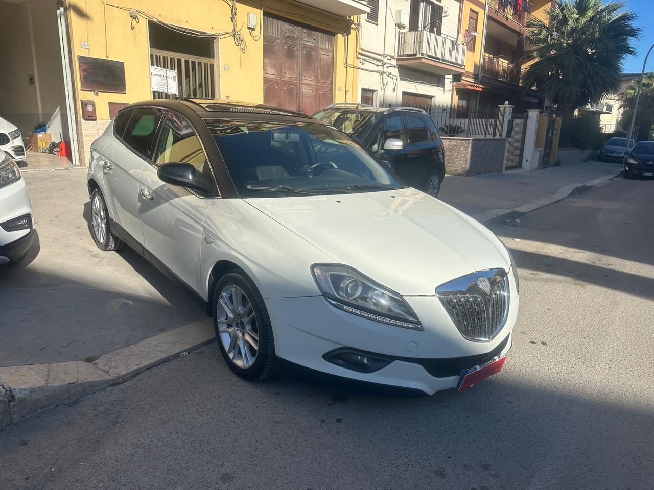 Lancia Delta 1.6 MJT DPF Platino 201 KM 224026 CERT