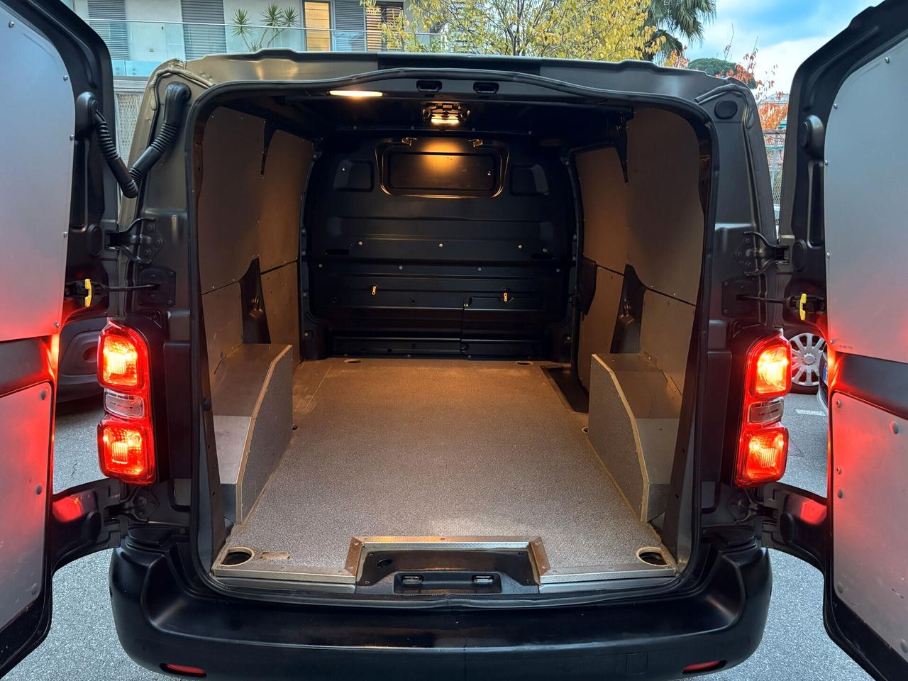 Citroen Jumpy BlueHDi 150 S&S M COMFORT