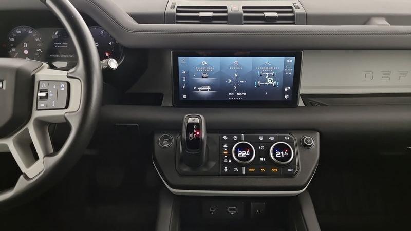 Land Rover Defender 3.0D I6 250 110 SE AWD auto.