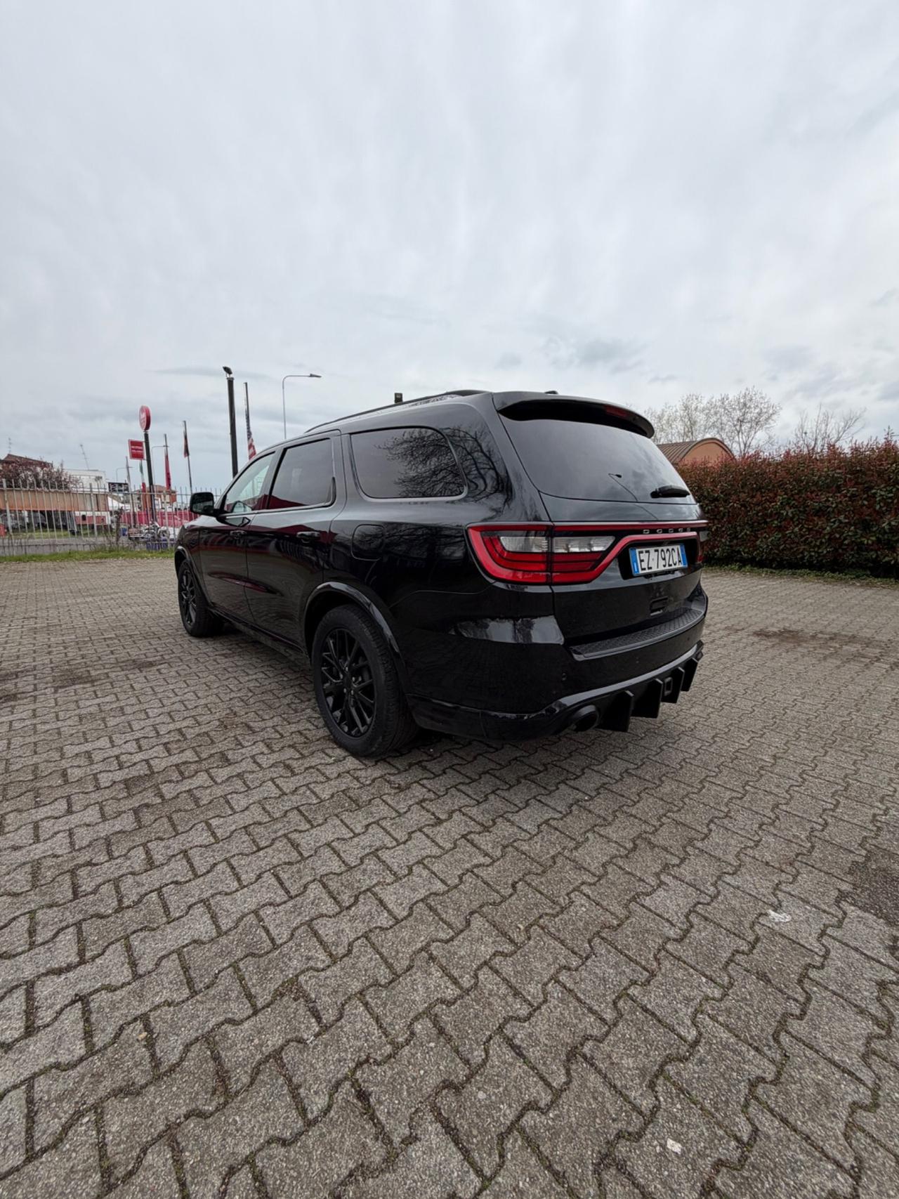 Dodge Durango SXT plus Widebody SRT